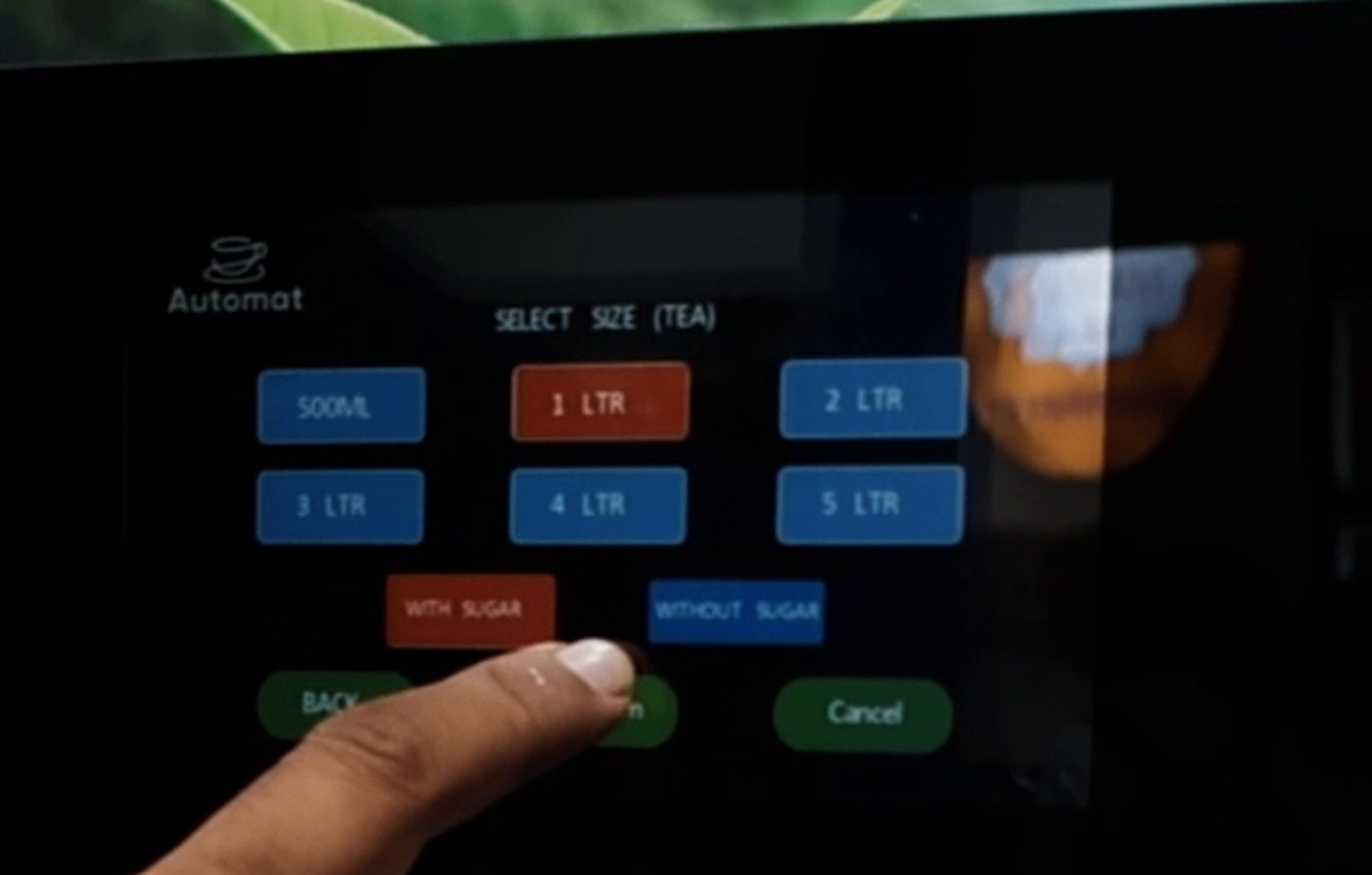 The BrewNex touchscreen showing batch sizes from 500 ml to 5 litres