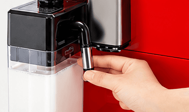 AT202: adjustable milk outlet